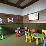 Grand Stasinda Bal Sylwestrowy Animacje Impreza Integracyjna Dwa Posiłki Bogaty Bufet Baseny Kręgielnia Grota Sauny Squash Siłownia Place Zabaw Widoki 1000mnpm Ośrodek wypoczynkowy