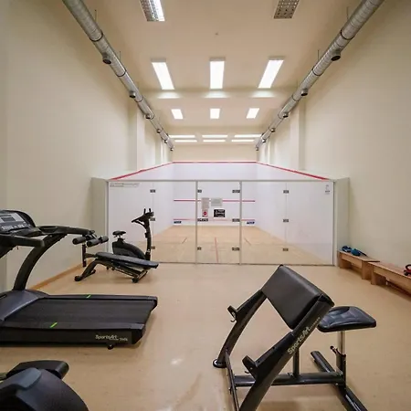 Grand Stasinda Bal Sylwestrowy Animacje Wlasny Stok Dwa Posilki Bogaty Bufet Baseny Kregielnia Grota Sauny Squash Silownia Place Zabaw Widoki 1000mnpm